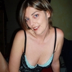 Clémentine - Swingerclub in Döttesfeld Profil von Clémentine, 29 Jahre, Swingerclub in Döttesfeld (Rheinland-Pfalz)