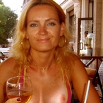Ellya - Swingerclub in Halbs Profil von Ellya, 30 Jahre, Swingerclub in Halbs (Rheinland-Pfalz)
